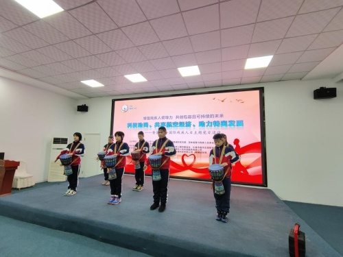 图为活动现场